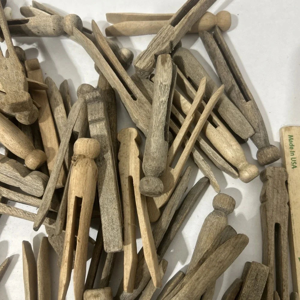 Vtg 100 Wooden Clothespins Round Head Peg Style Bulk Lot Rustic Farmhouse Decor